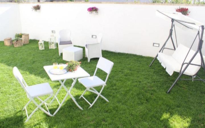 Carpentry Bed & Breakfast Uggiano La Chiesa Luaran gambar
