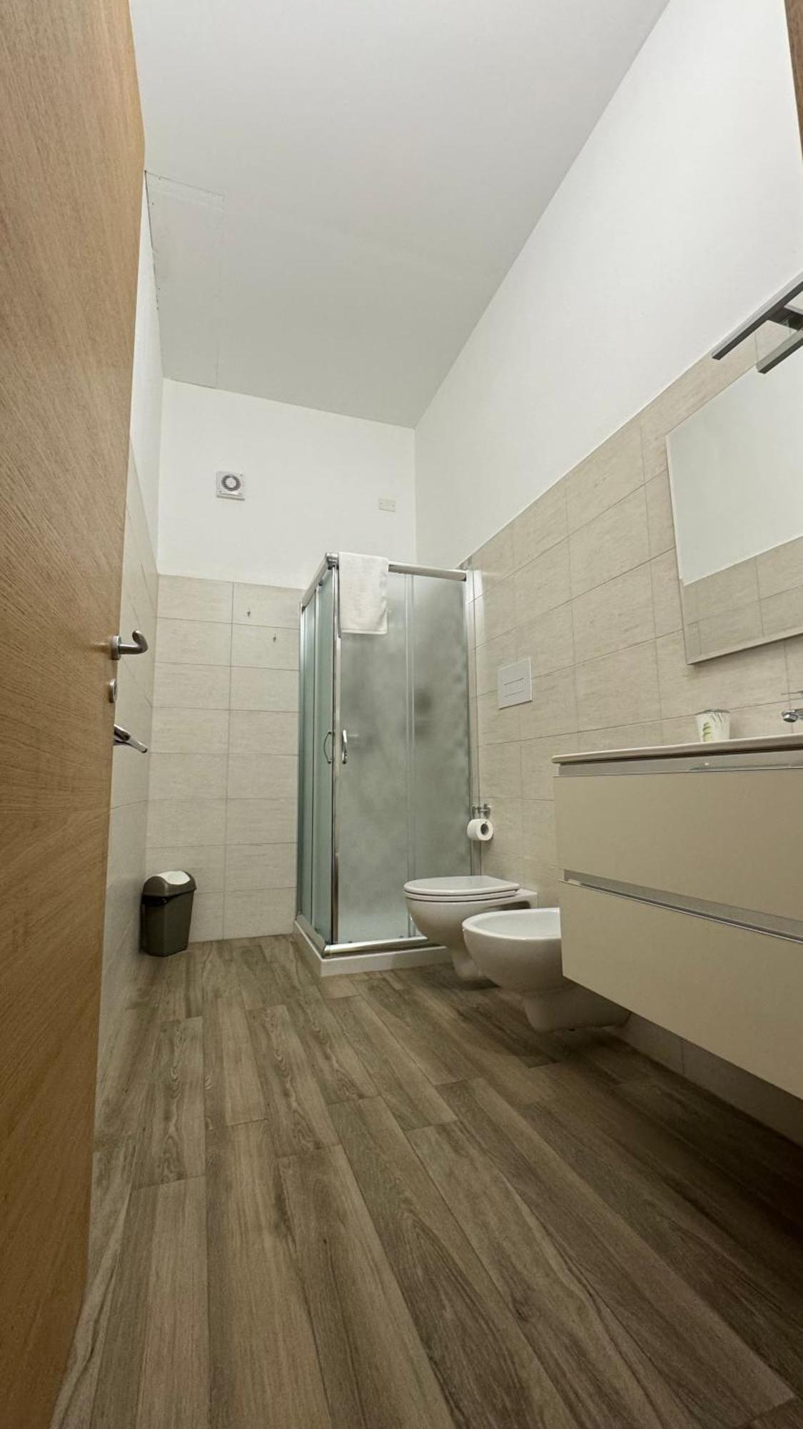 Carpentry Bed & Breakfast Uggiano La Chiesa Luaran gambar