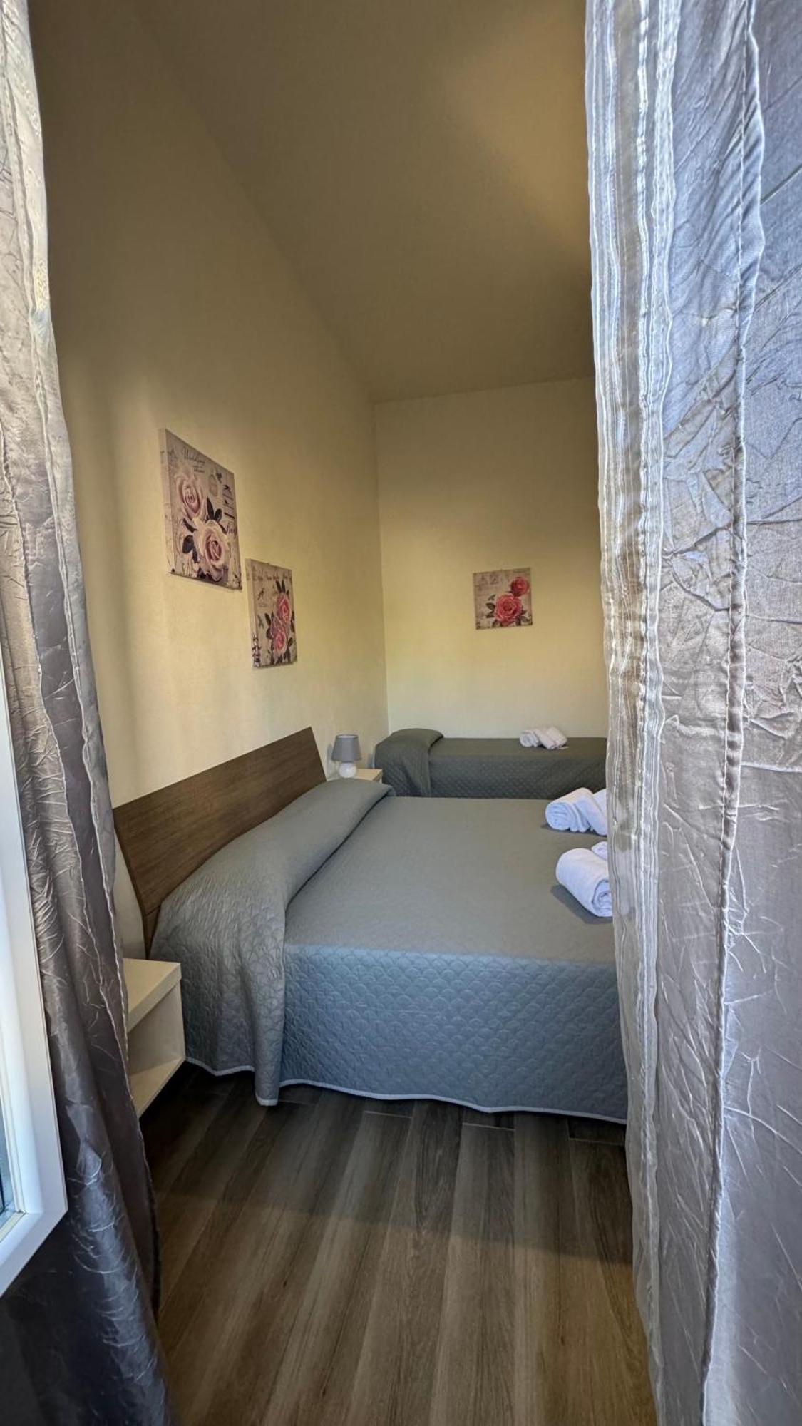 Carpentry Bed & Breakfast Uggiano La Chiesa Luaran gambar