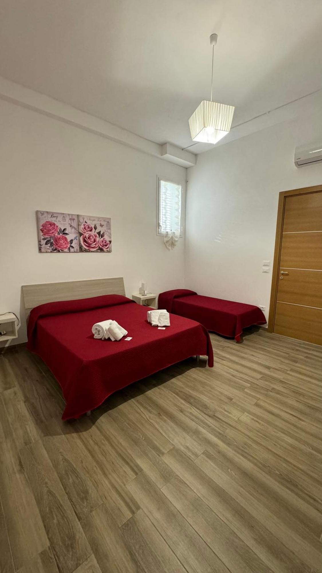 Carpentry Bed & Breakfast Uggiano La Chiesa Luaran gambar