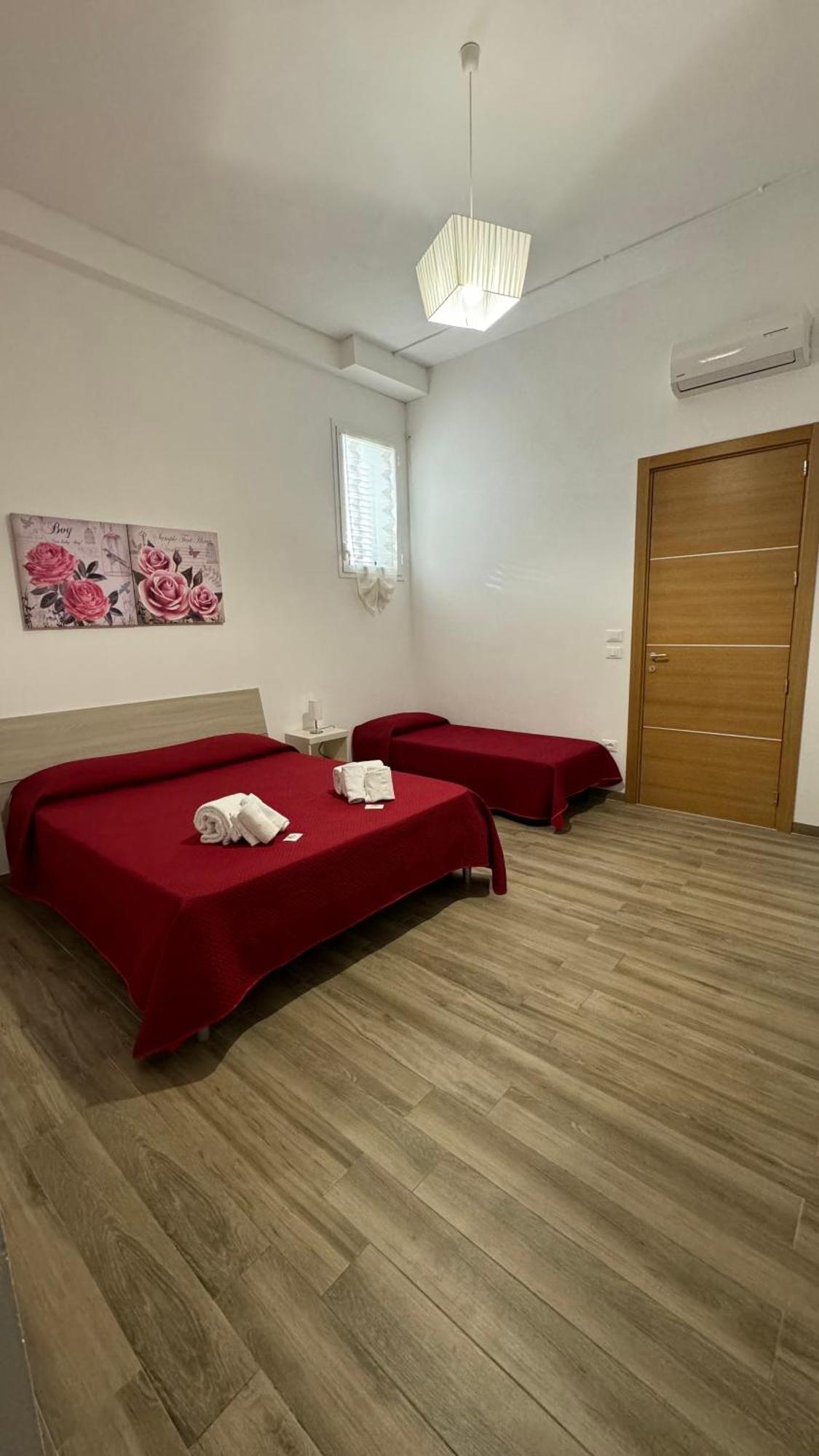 Carpentry Bed & Breakfast Uggiano La Chiesa Luaran gambar