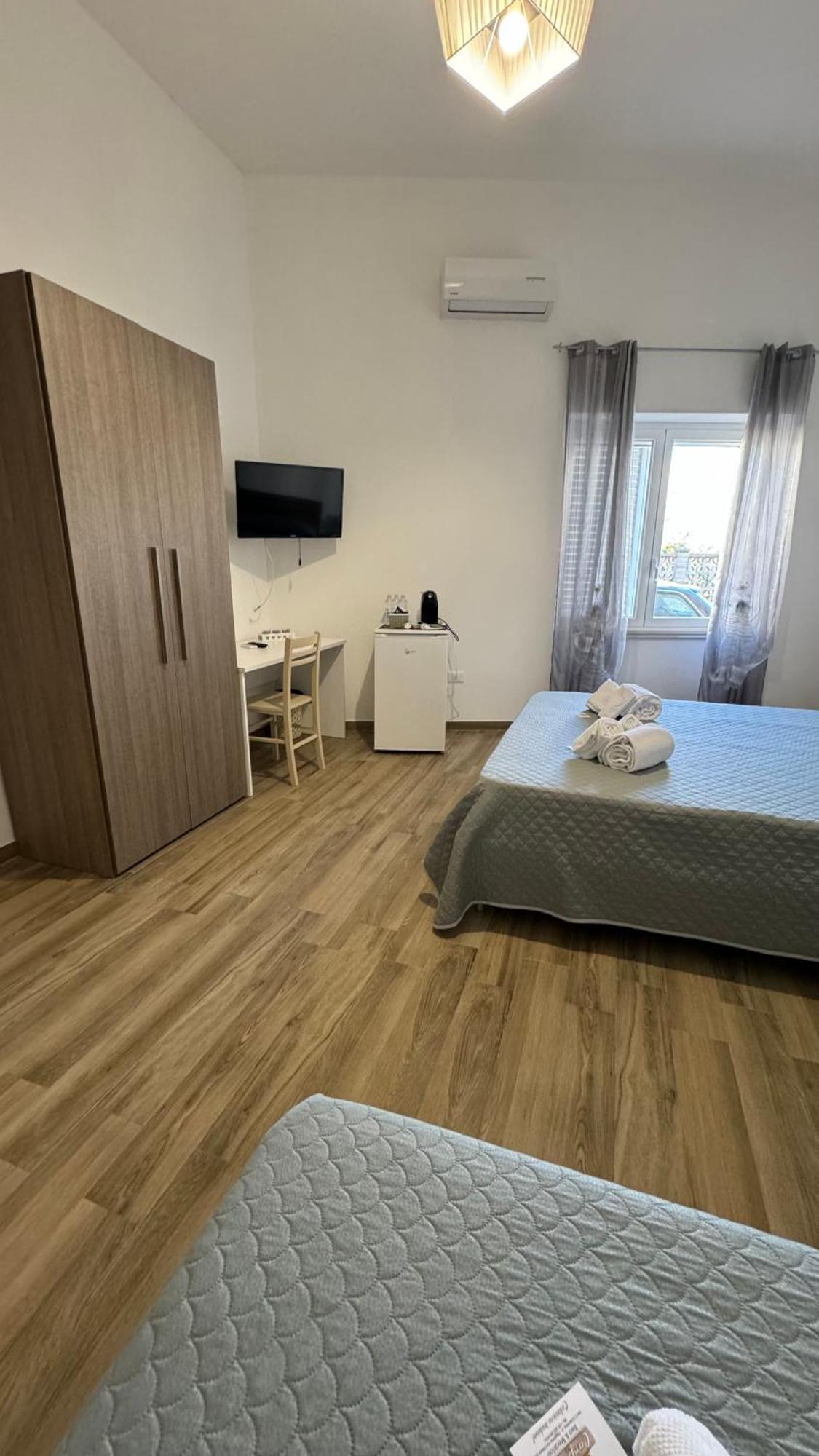 Carpentry Bed & Breakfast Uggiano La Chiesa Luaran gambar